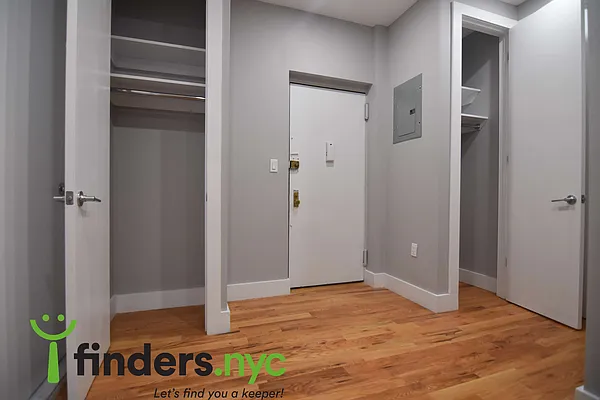 Rented by Clove Realty LLC | media 8