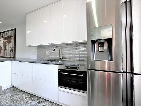 4th image of 35-20 Leverich St #B727