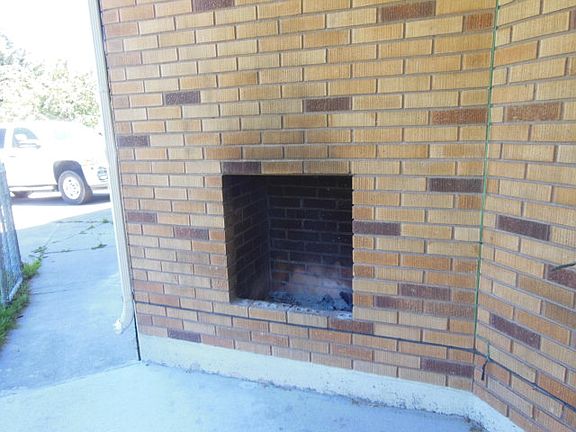 3rd image of 653 9th St