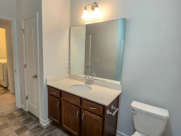 6137 Beale Loop — Photo 36