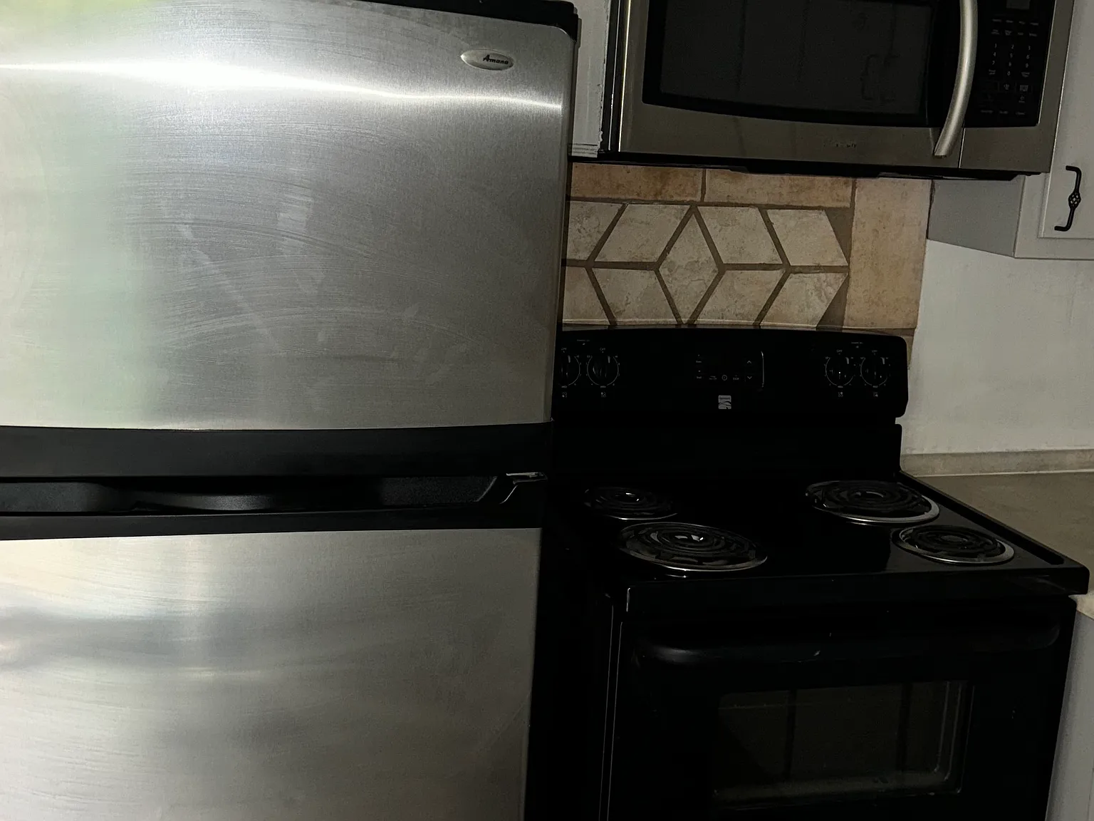 4815 Highlake Dr — Photo 3