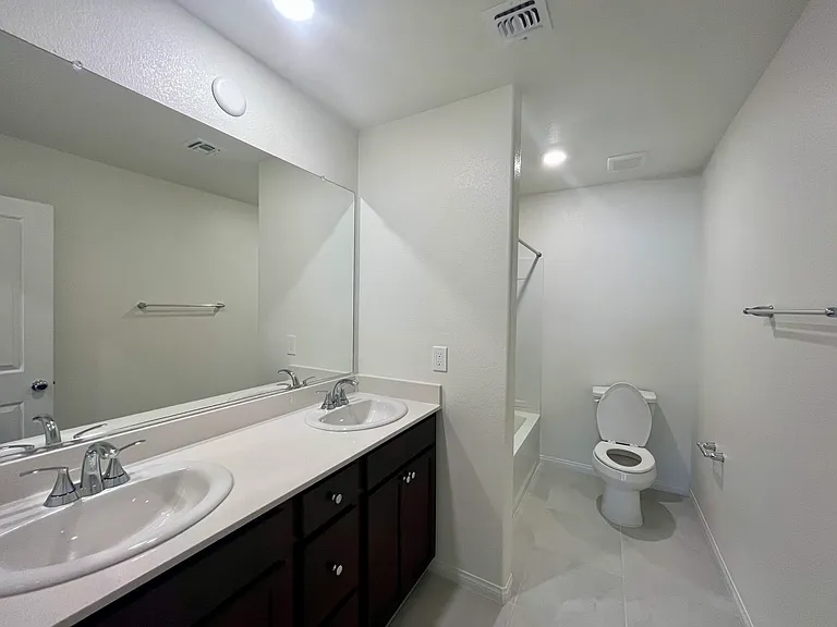 6947 Wildhorse Creek St — Photo 20