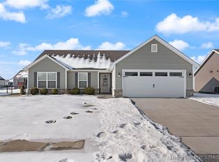 5414 Catalina Trl, Sellersburg, IN 47172