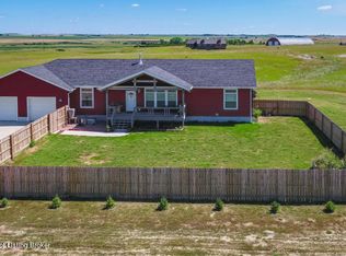 10724 30th St SW, Dickinson, ND 58601