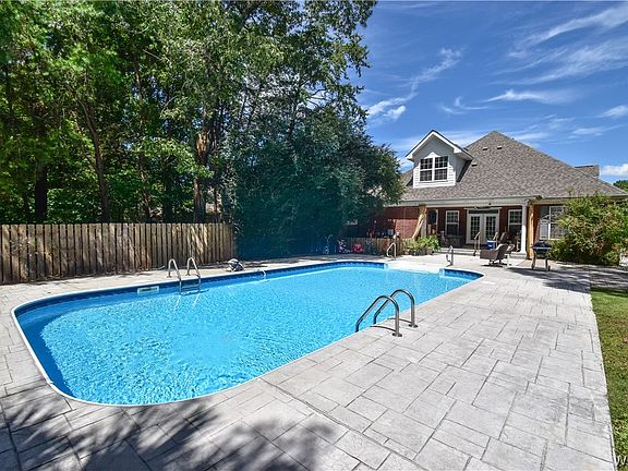 3rd image of 4245 Midway Ln