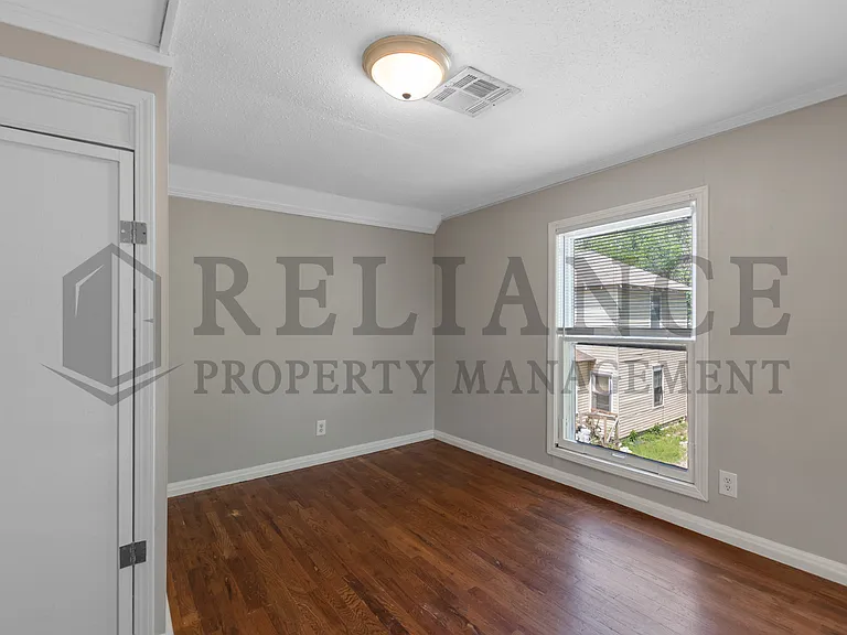 826 W Mentor Ave — Photo 15
