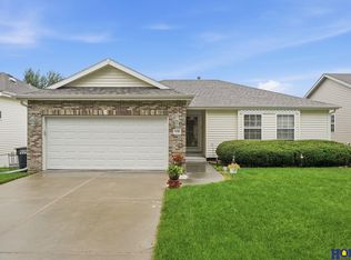 7130 S 32nd St, Lincoln, NE 68516