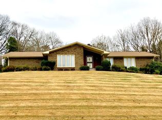 1227 Scenic Hill Dr, Louisville, TN 37777