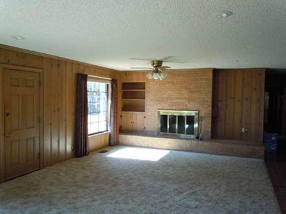 2nd image of 2201 Highland Ave