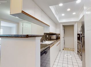 1538 Stoner Ave APT 302, Los Angeles, CA 90025