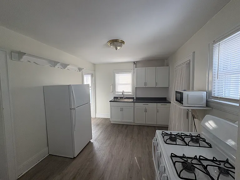 56 Northfield Rd #UP — Photo 5