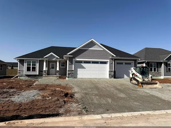 1433 Divinity Dr, De Pere, WI 54115