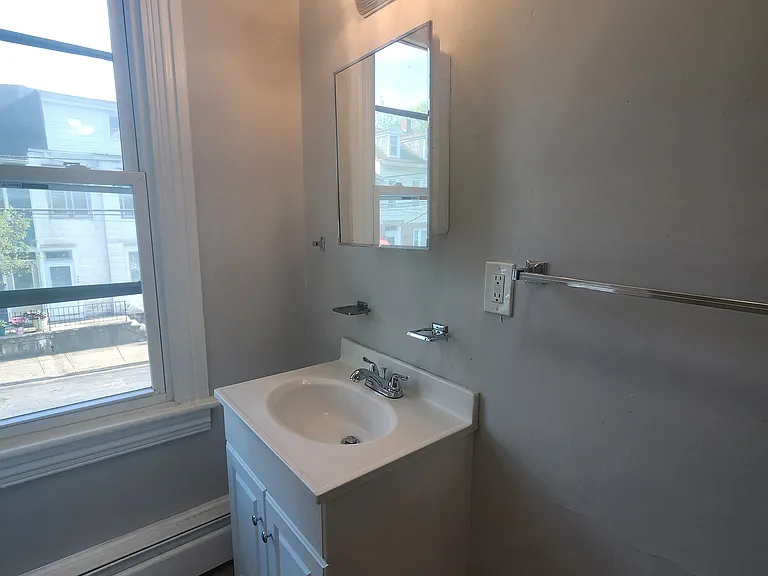 843 Ferry St #2 — Photo 6