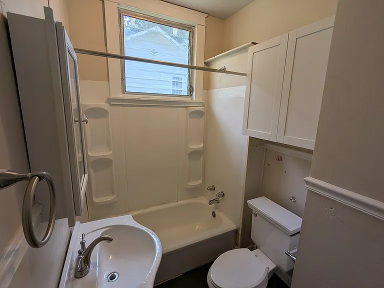 220 E 3rd St — Photo 15
