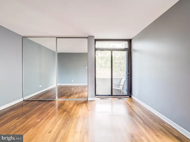 1265 Delaware Ave SW #52 — Photo 40