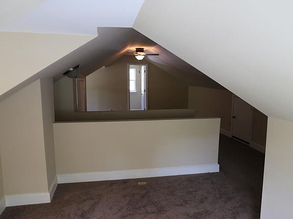 3rd image of 310 Hemphill Ave