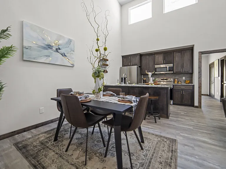 Settlers Trail Apartments — Photo 2