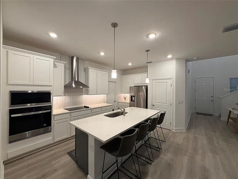 2189 Sunshine Peak Dr — Photo 6