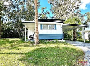 95 Hillcrest Ln, Leesburg, FL 34748