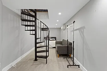 Rented by Safdie Realty Group