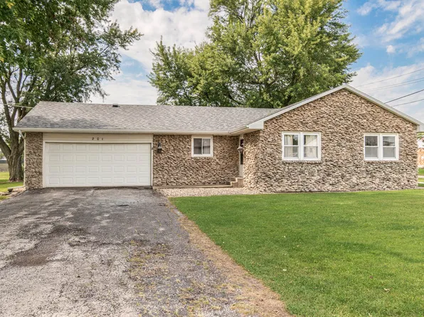 201 W Elk St, Odell, IL 60460