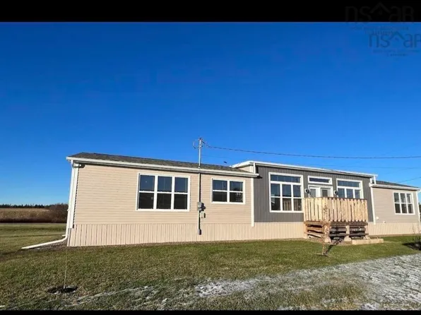 23 Sunrise Ct #16-4, Colchester, NS B6L 0E9