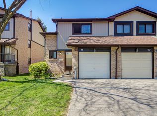 29 Fundy Bay Blvd #18, Toronto, ON M1W3A2