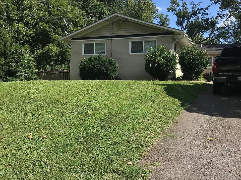 1st image of 9921 Farr Dr