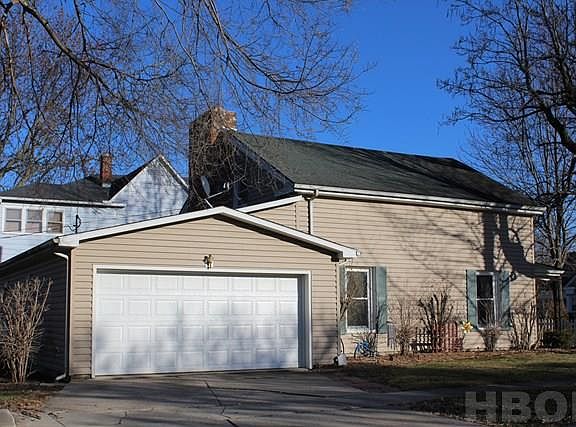 4th image of 302 E Bigelow St