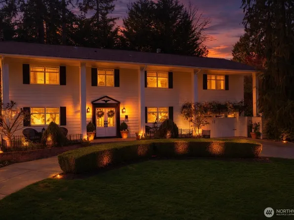 10506 Robin Hood Drive, Edmonds, WA 98020