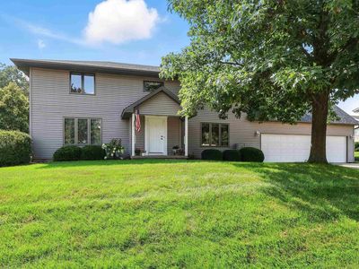 40 White Pine Rd, Geneseo, IL, 61254