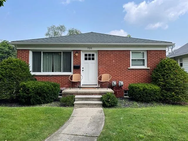 720 Louis Ave — Photo 17