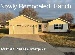 13187 Bluegrass Ln, Breese, IL