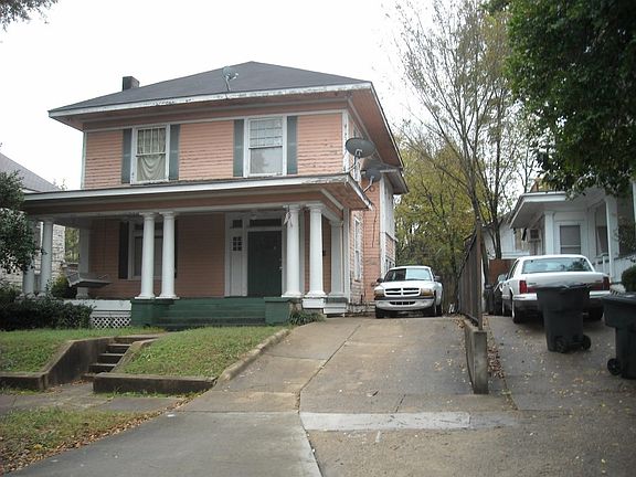 3rd image of 651 Herndon St