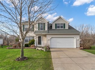 252 Crabapple Ln, Buffalo, NY