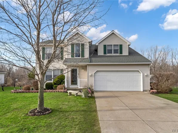 252 Crabapple Ln, Buffalo, NY 14227