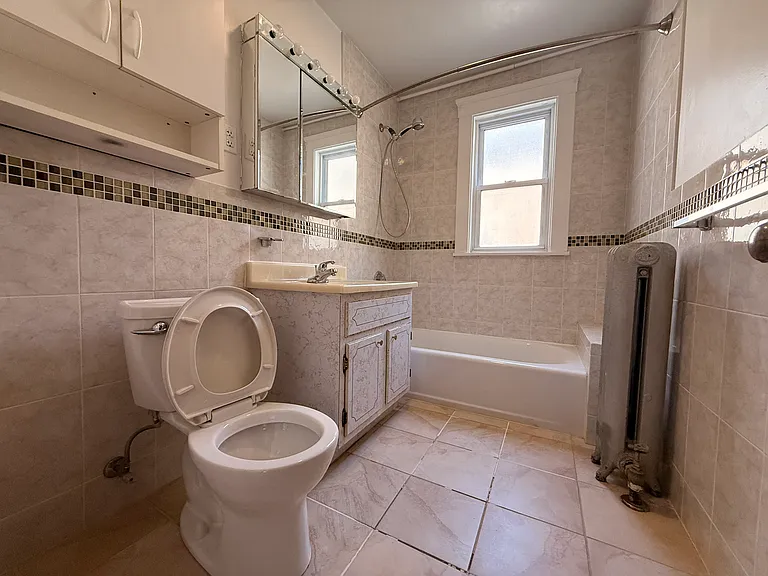 507-509 School St #1 — Photo 10