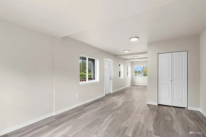 5110 Boston Harbor Rd NE — Photo 9