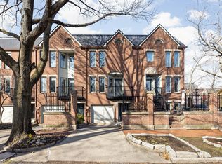 592 E Vermont St, Indianapolis, IN