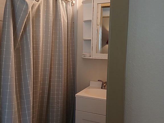 5th image of 14712 SE Rupert Dr