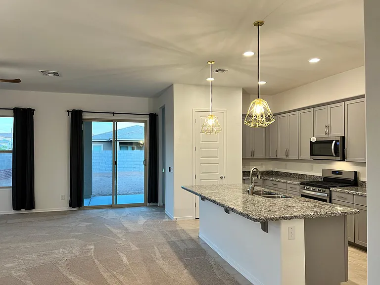 13705 N 144th Ln — Photo 10