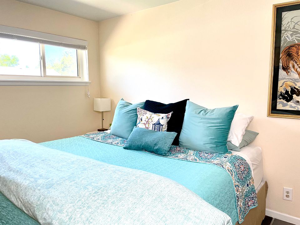1st image of 676 Niver Ave #1