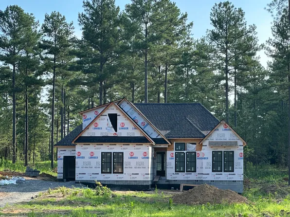 1823 McCallie Ferry Rd, Soddy Daisy, TN 37379