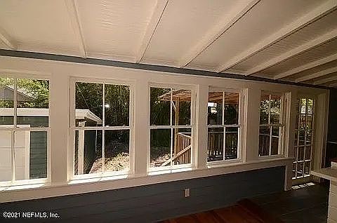 5th image of 1538 Robinson Ave