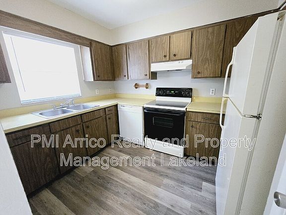 4th image of 3323 S Polk Ave