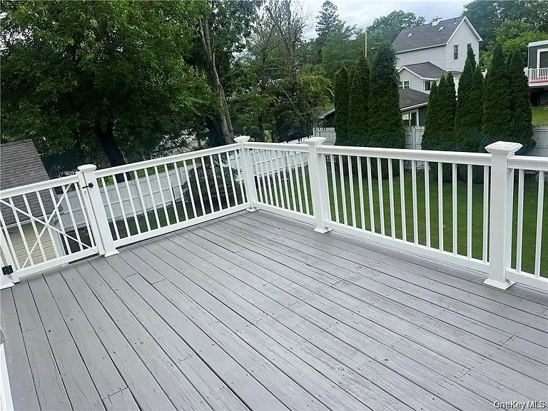 10 Overlook Ave — Photo 16