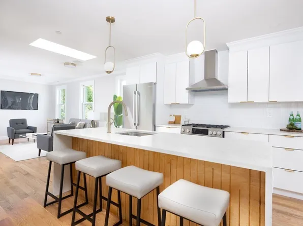 89-91 Clifton St #1, Cambridge, MA 02140