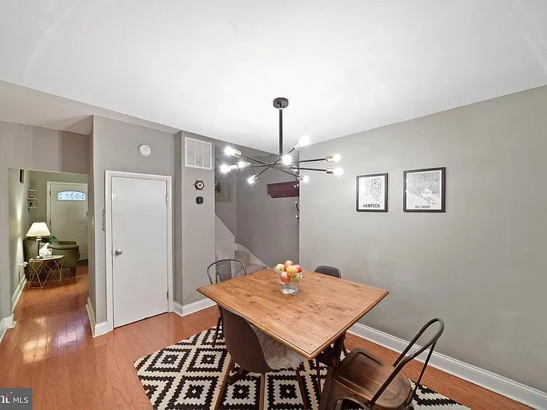 3319 Paine St — Photo 5