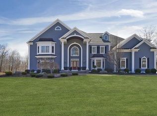 16 Serene Way, Newtown, CT 06470