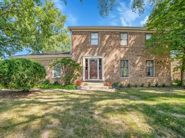 2604 Mill Creek Ln, Rolling Meadows, IL 60008